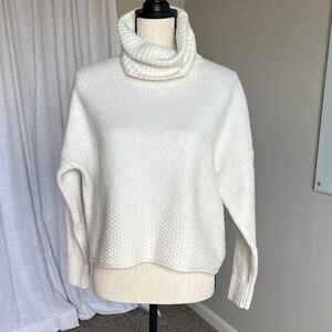 Madewell Ivory Wool Blend Boxy Cropped Turtleneck Sweater Medium Chunky Knit
